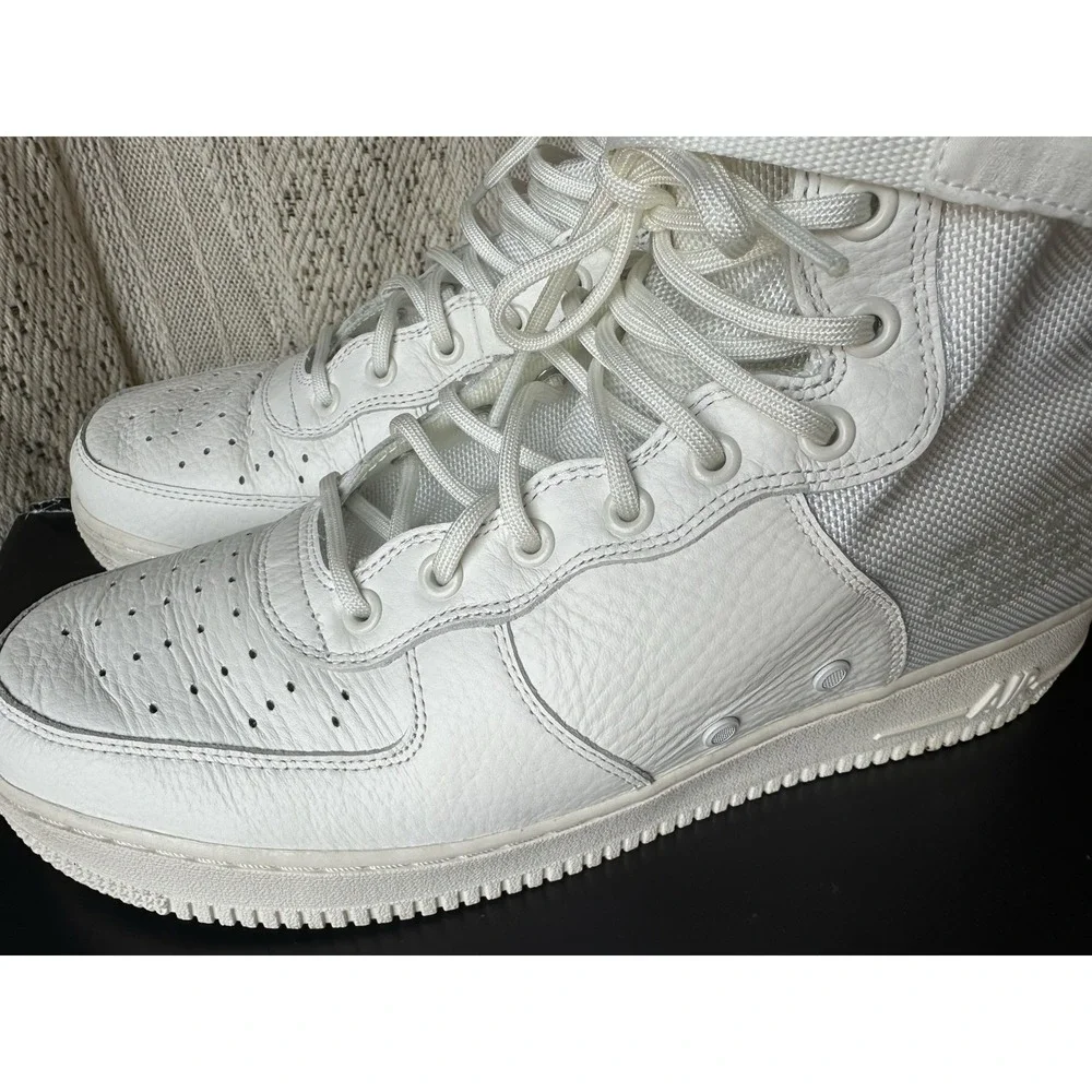 Nike Mens SF AF1 String Gum Special Forces Air Force AA6655 100 Size 11.5‎